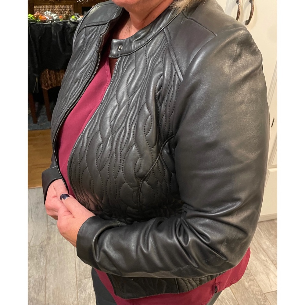 Issac Mizrahi Size 14 cable leather jacket